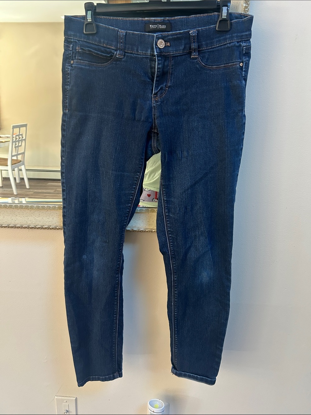 White House Black Market Women's Skinny Jeans in Dark Blue Wash